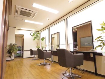 コムヘアー(com hair)の写真/【東区中田町】お寛ぎ頂ける自分だけの空間でカウンセリングも丁寧に!リラックスしながら綺麗も手に入る☆