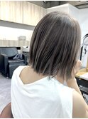 くすみプラチナグレージュバレイヤージュ