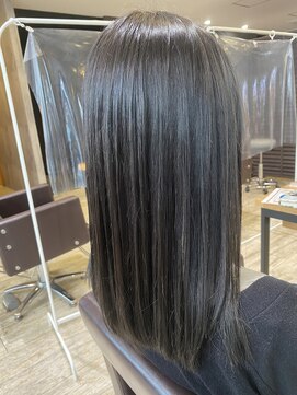 トレ(tre.) 甲子園口/髪質改善/白髪染め/ショート/酸性ストレート/美容室