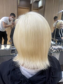 トムキャット(TOM CAT) 【新宿TOMCAT】ホワイトブロンド