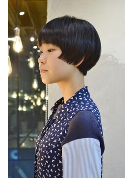 スパイス SPYS 20代30代40代/品のある大人黒髪ショートボブ/３６０度綺麗ヘア