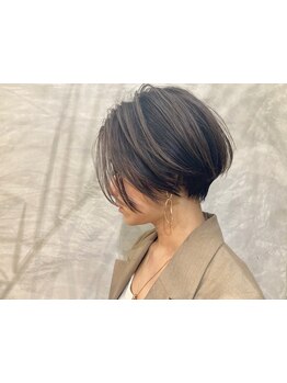 大人女性のお悩みカラーはお任せください。白髪染めカラーやお洒落カラーを提案いたします♪