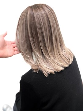 ゴカン バイ ジル ブラン 名古屋(Gokan by JIL BLAN) ハイライトバレイヤージュダブルカラーショートカット30代40代