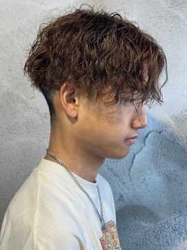 ニアウ 高崎店(Niau) センターパート波巻きパーマ波巻きスパイラルパーマ群馬高崎眉毛