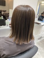 リラ(Rira)&nbsp;オリーブベージュ×切りっぱなしボブ☆