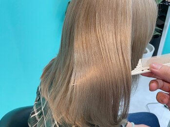 ユー イケブクロ(u Ikebukuro)の写真/【カラーしながら髪質改善¥6,600】短時間セットで扱いやすい、理想の柔らかナチュラルストレートが叶う♪