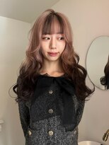 イェッカ パビル(YECCA pabil)&nbsp;ピンクベージュと暗めデザインカラー