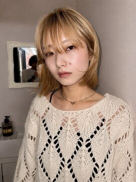 アンドコー(Andco) Andco ブロンド×ハッシュカットボブ