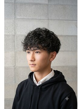 ワンワンオー バーバーショップ コンチネンタル(@110 BARBER SHOP continental) シャドウパーマ