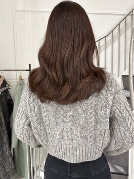 アトレ 梅田店(attrait) セミロングのツヤ感ブラウン×大人っぽいレイヤーカット