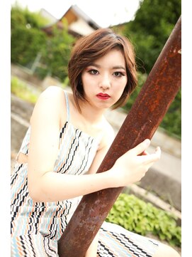 オーバーキャプテンネイキッド(OVER CAPTAIN NAKED) セクシーボブ×大人フェミニンメイク撮影プラン