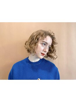 髪・お肌や環境にも優しいこだわりのオーガニック商材を使用◎ダメージを抑えながら多彩な色味を再現。