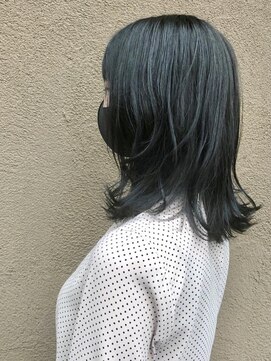 トップヘアー アヴェニュー 刈谷(TOPHAIR Avenue) 透明感のあるディープブルーカラー。/ニュアンスカラー