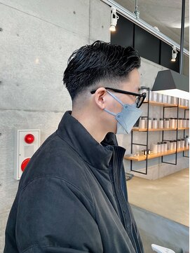 サン(son) フェードカット