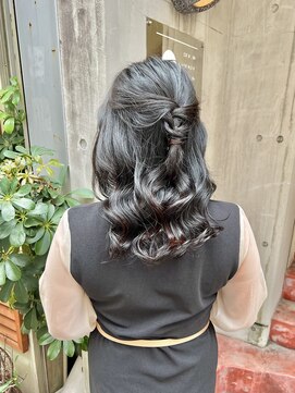 スミ(sumi) 結婚式ヘアセット/ハーフアップスタイル