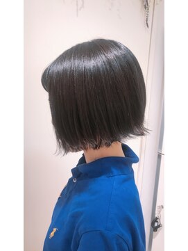 アッシュ 西荻窪店(Ash) 暗髪外はねボブ