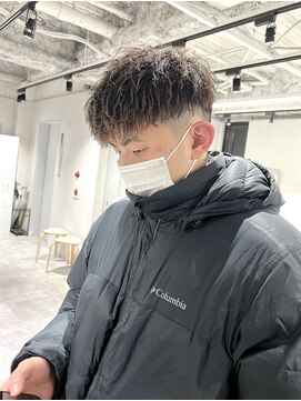 キートス(Kiitos) 前髪下ろしツイストパーマ