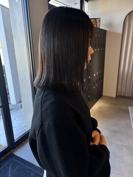 ビーストバイブランカ 刈谷三河安城(BEEst by BLANCA) オリーブグレージュ×切りっぱなしボブ