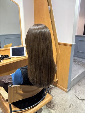 アンフィ 東京(Amphi) 【ULTOWAトリートメントでつくる!!ツヤツヤヘア♪】