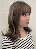 透明感ライムベージュ