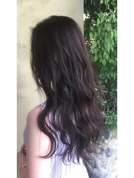 アンジェ(ange) 透明感のあるダークカラー