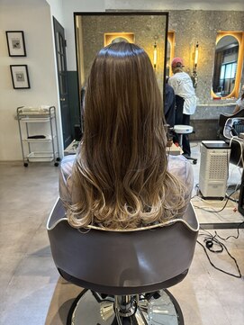 アーサス ヘアー サローネ 北千住店(Ursus hair salone by HEADLIGHT) グラデーションカラー