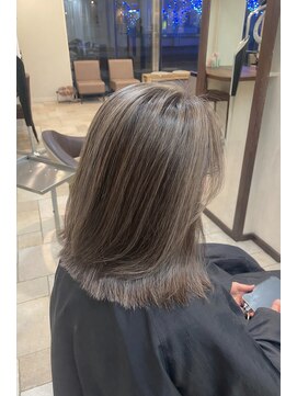 アッシュ 久が原店(Ash) 色持ちまで計算したグレージュハイライトカラー