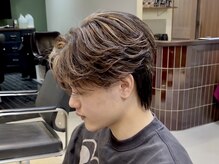 メンズパーマとメンズカラーを一緒にしたい。ブリーチ履歴がある髪でも同時施術できますか？