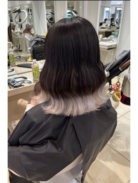 アッシュ 日吉店(Ash) 裾カラー（ホワイトティー）