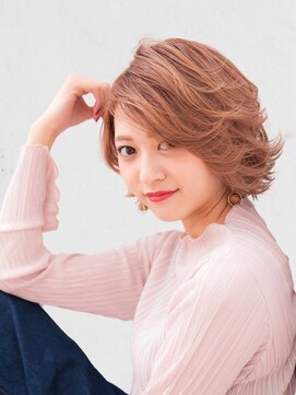 ディーバ 横浜(D.I.E.V.A) 20代30代40代大人可愛い丸みひし形ショートボブピンクベージュ