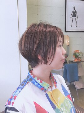 ピエドプールポッシュ(PiED DE POULE POCHE) 美シルエットショートボブ