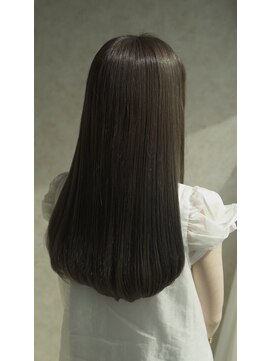 ウィクシー(wixy) 【wixy】思わず触りたくなるツヤツヤストレート