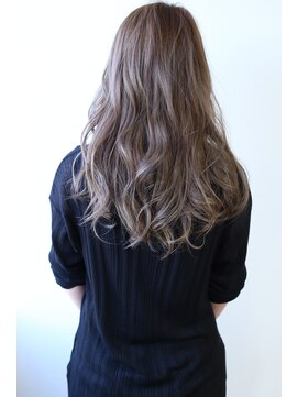 エルサ(Elsa) 【Elsa元町・三宮】ホワイトグレージュ