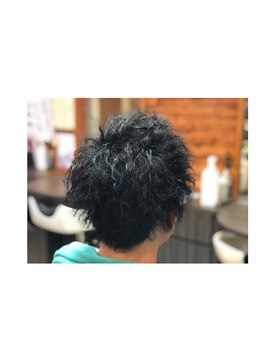 ヘアールームノア(Hair room Noa) ツイストスパイラルツーブロックショート
