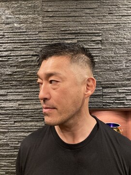 プレミアムバーバー 表参道店(PREMIUM BARBER produce by HIRO GINZA) スキンフェードアップバンク