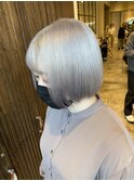パールホワイト×ボブ