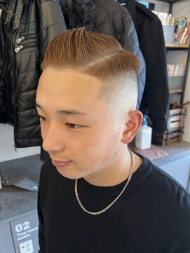 フリーク バーバーショップ 都島店(FREAK BARBER SHOP) バーバースタイルスキンフェードサイドグラデーション