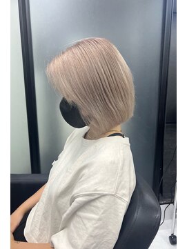 リア 大阪梅田(Ria) ～ホワイトベージュ～　【Ria 大阪 梅田】