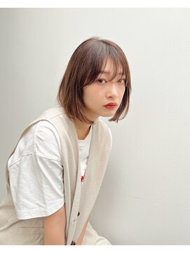 トレス(TRESS) ミニボブ　レイヤーボブ　ブラウンカラー