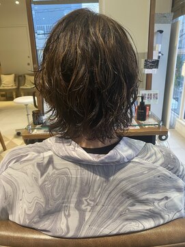 リボーン ビューティー リゾート 松戸店(re-born Beauty Resort) ベリーショートアッシュブラックウルフカルマパーマ