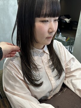 キュエム(Cuem) 【Cuem菅原】レイヤーワイドバングぷつっと姫カット個性的ヘア