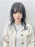 黒髪カーリーヘア