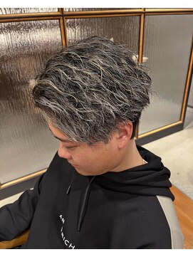 シーツー 川口店(C2) 大人ツイスパハイライト