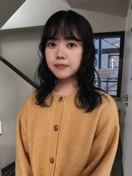 ロジ(loji) ミディアムレイヤーとパーマ