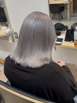 トト 船橋店(toto.) 黒髪/グレーベージュ/レイヤーロング/前髪パーマ[西船橋/津田沼]