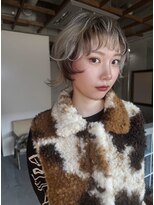 チルト(chillt.) short shaggy wolf calico cat color