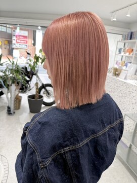 シック(CHIC) ミニボブ/切りっぱなしボブ/顔まわりレイヤー/レイヤーボブ