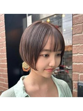 ソレイユ ホワイト(SOLEIL white) 丸みショート★