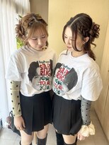 ito.&nbsp;ハーフアップ×サイドシニヨン