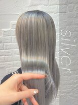 ウーロス(uros.) エクステ×シルバー